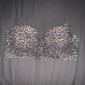 Xhilaration Cheetah Print Bathing Suit Top